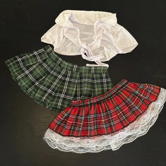 Plaid Green and Red Schoolgirl Costume Skirt Set - Picture 6 of 6